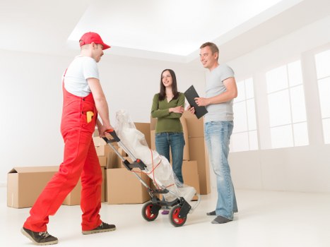 Flexible storage service for moves and renovations in West London