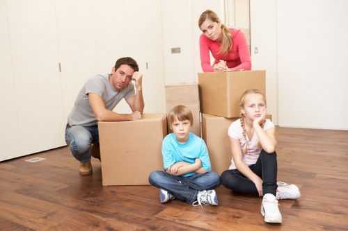 Packing and loading support for Shepherds Bush moves
